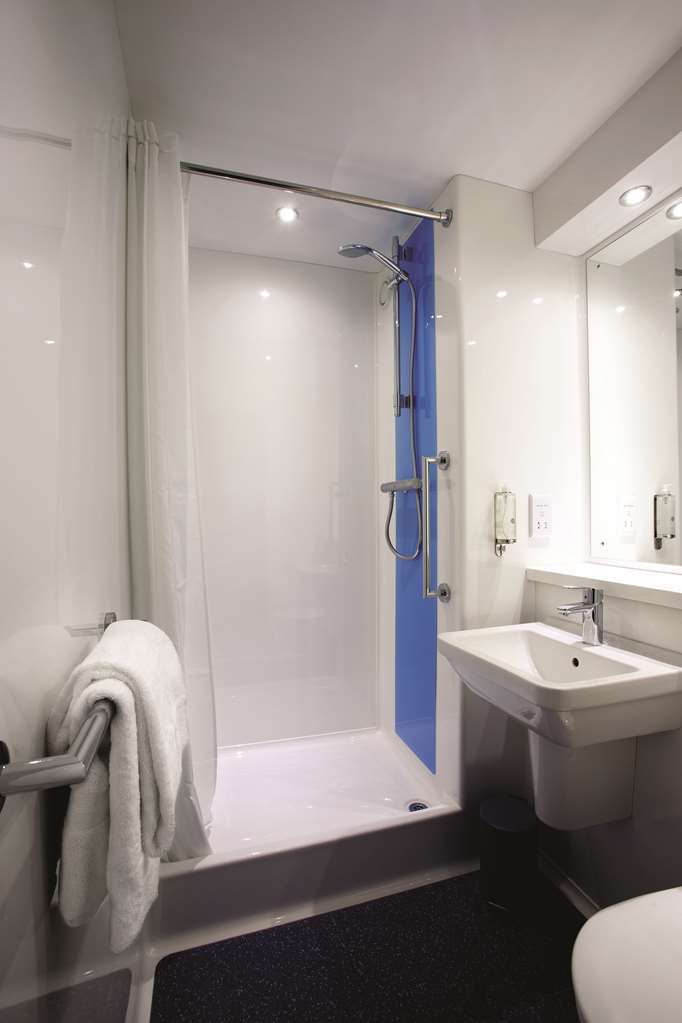 Travelodge Bromsgrove Marlbrook Habitación foto
