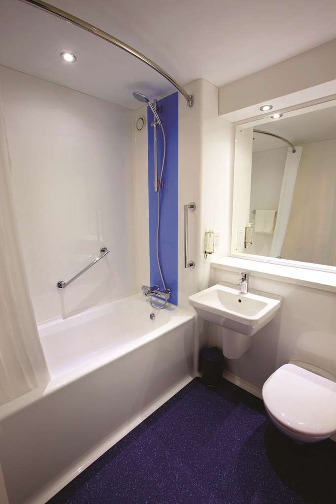 Travelodge Bromsgrove Marlbrook Habitación foto